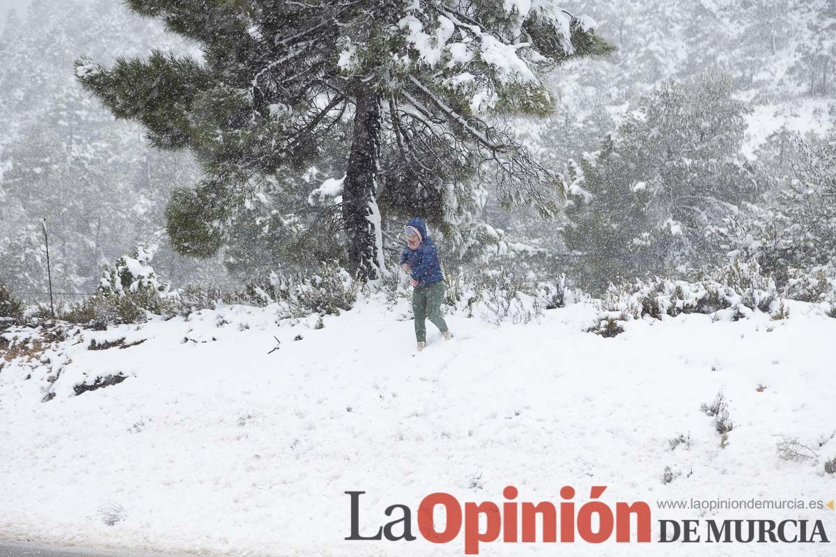 Continúa la nevada en las zonas altas de la comarca del Noroeste