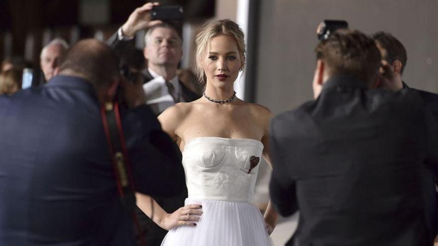 Jennifer Lawrence pide a sus fans que identifiquen a los nazis de Charlottesville