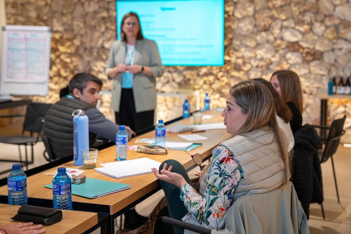 La metodología de Go Consulting es altamente participativa, creando entornos seguros para que se produzca el cambio a un liderzago colaborativo.
