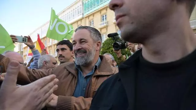 Así fue la llegada de Santiago Abascal a la plaza de María Pita