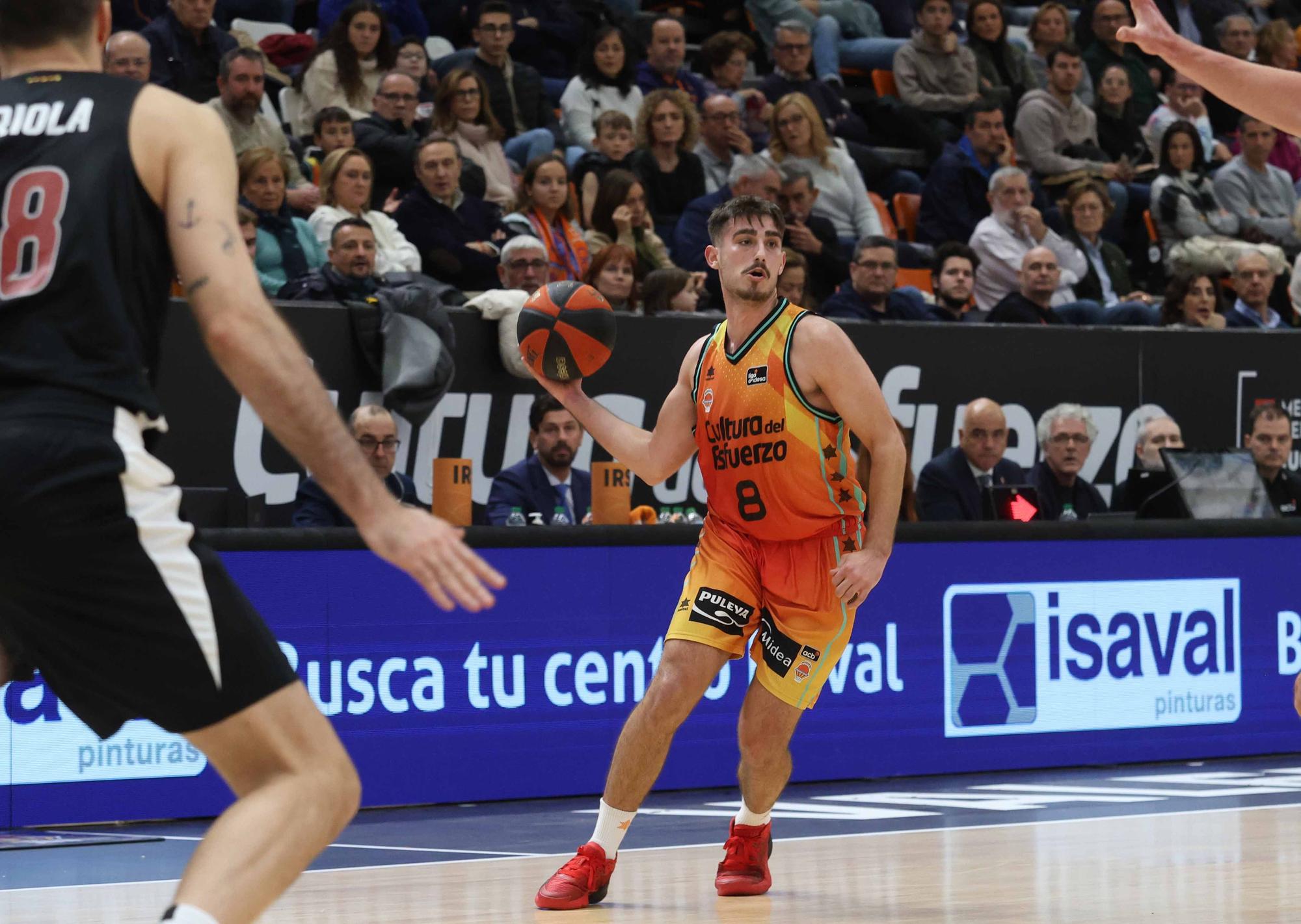 Las mejores imágenes del Valencia Basket - Girona Basketball