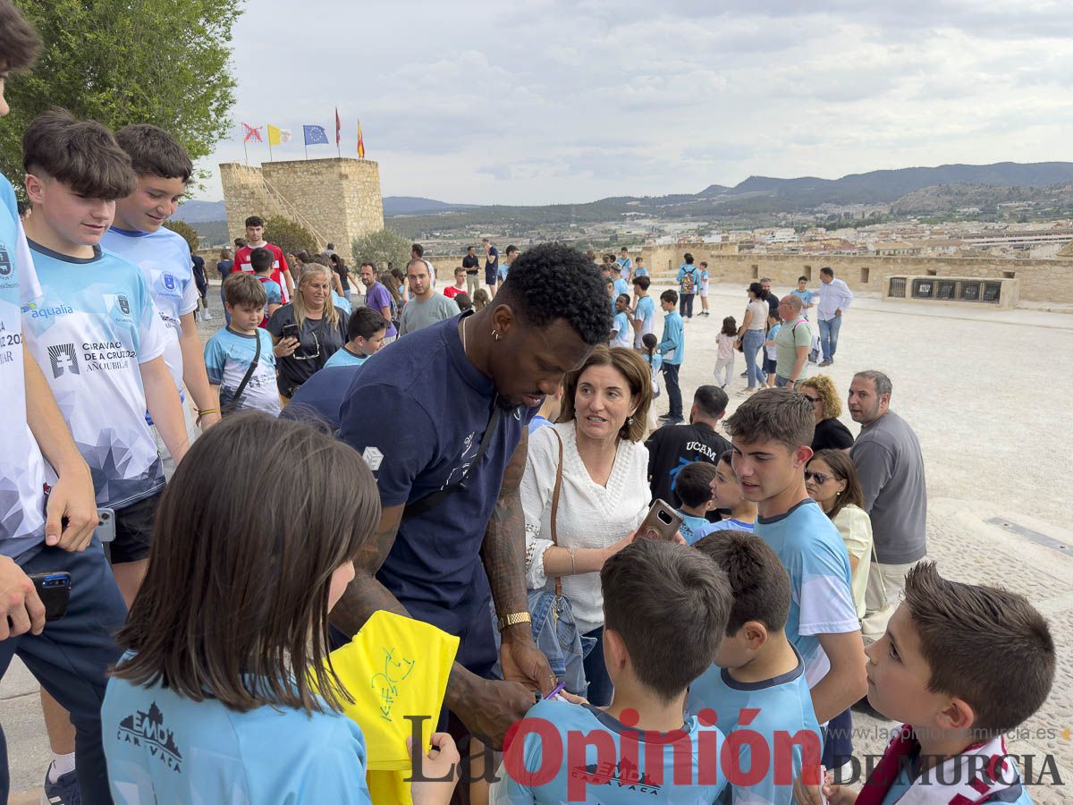 El UCAM de baloncesto peregrina a Caravaca de la Cruz en su Año Jubilar