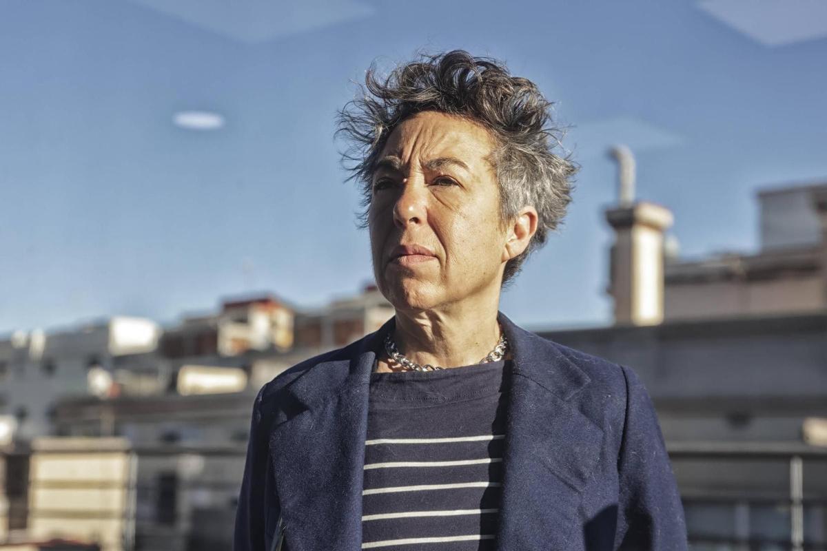 La escritora argentina Gabriela Cabezón Cámara, en Barcelona.