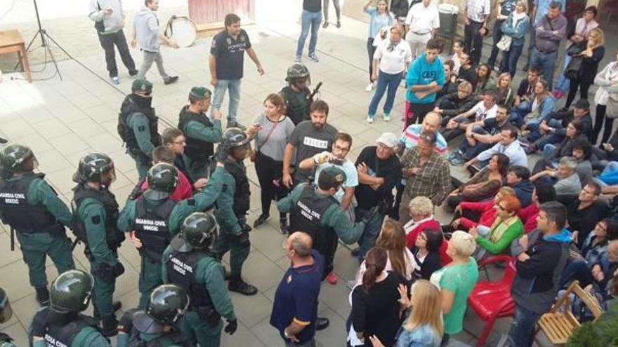 Càrregues policials a Fonollosa durant el referèndum de l&#039;1 d&#039;octubre del 2017