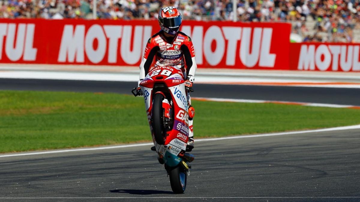 Izan Guevara, campeón del mundo de Moto3