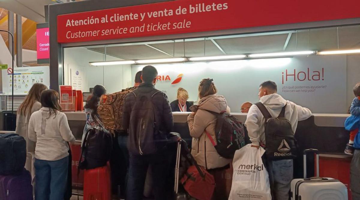 Air Nostrum compensará a los 95 viajeros que dejó en Vigo para que volara el Sevilla