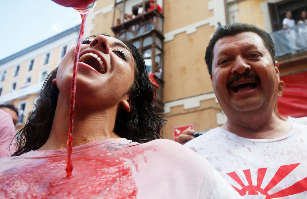 Un chupinazo inclusiu dóna inici als «Sanfermines