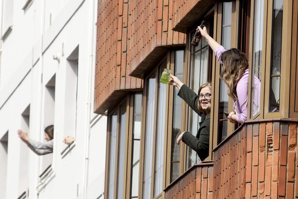 Así pasan los vecinos de Gijón la cuarentena