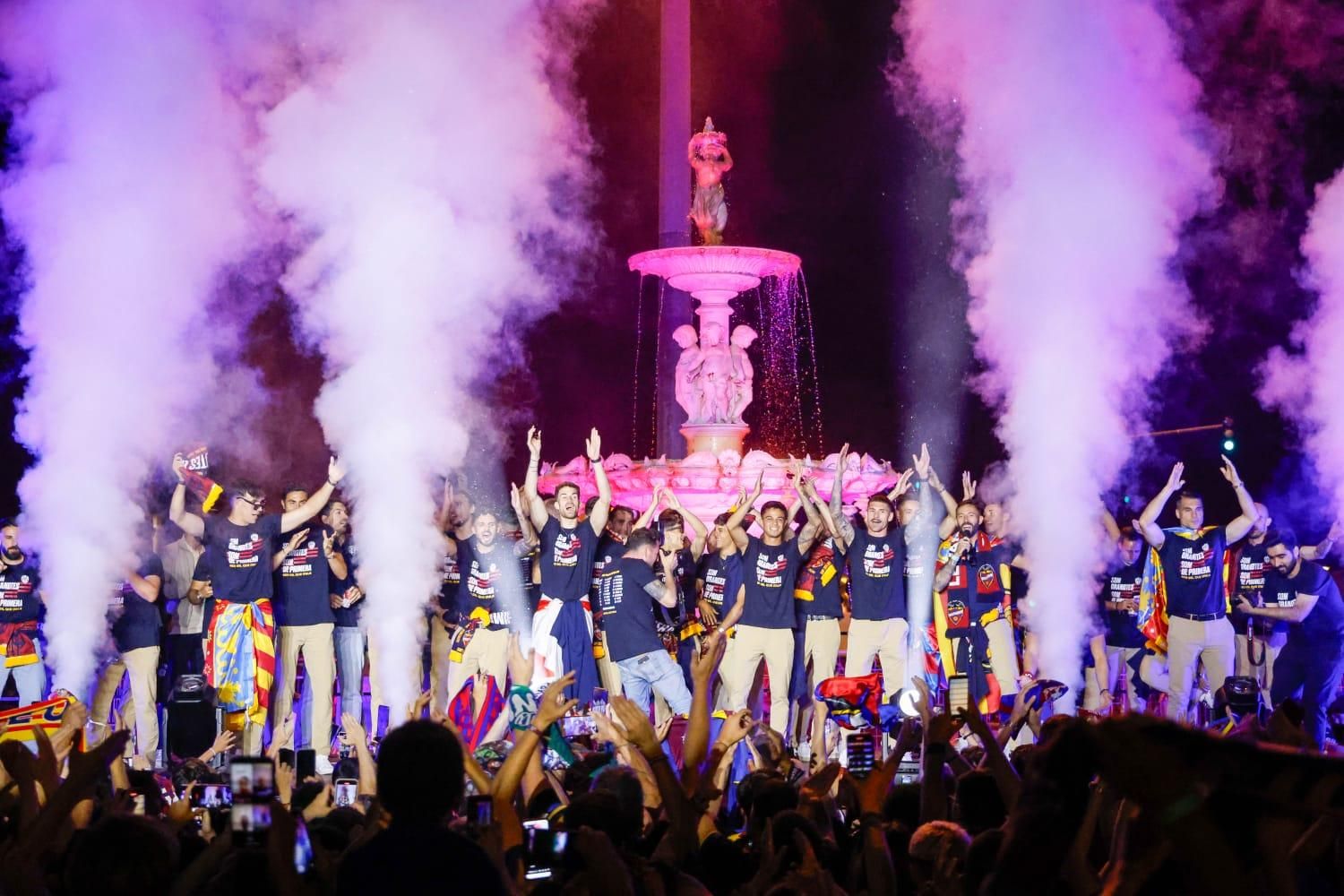 La celebración del ascenso del Levante UD, en imágenes