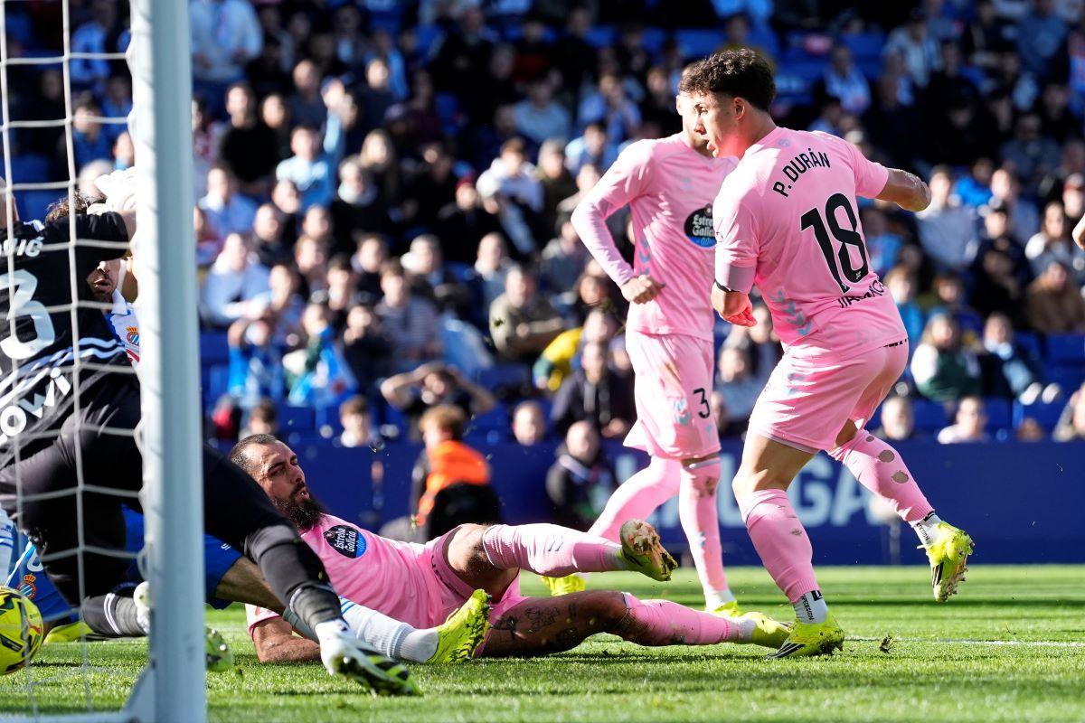 El gol del empate para el Celta llega después de un barullo en el área