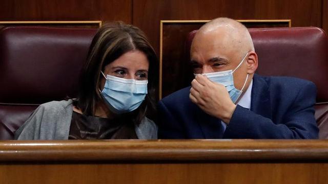 Adriana Lastra y Rafael Simancas, en el Congreso.