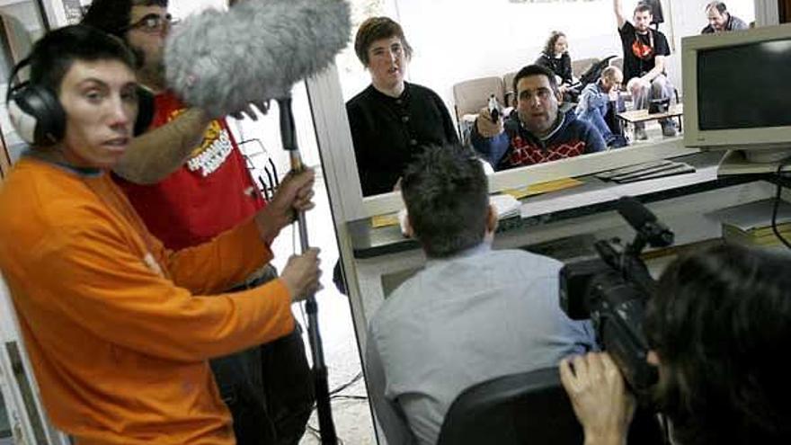 El Hospital Psiquiátrico O Rebullón se convirtió ayer en el escenario de &quot;O gran golpe&quot;.