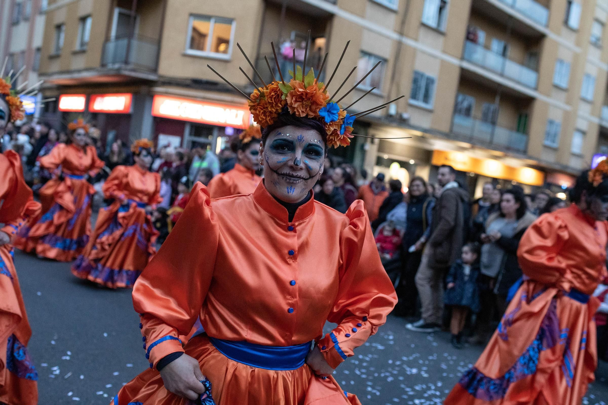 GALERÍA | Zamora se llena de color en el desfile de Carnaval