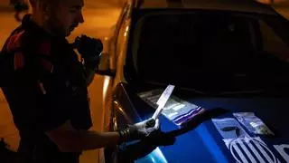 Mossos y Guardia Urbana se despliegan en Ciutat Vella, Sants y Sant Martí en busca de navajas