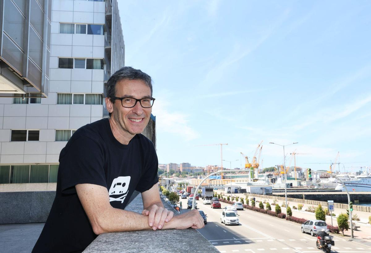 Vigo, Mar de Vigo. Entrevista a César Rendueles por su libro "Redes vacías: tecnología catastrófica y el fin de la democracia"