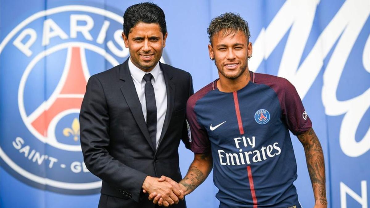 Neymar y Nasser en la presentación del brasileño