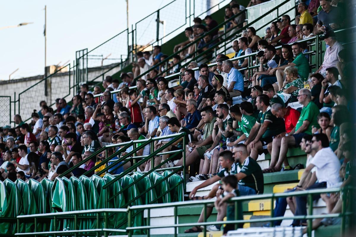 Galería | Las imágenes del Cacereño Guadalajara del torneo Cáceres Patrimonio