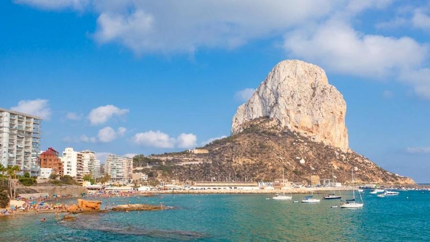 Calp instala fondeos ecológicos en las playas de Cantal Roig y la Fossa para proteger la pradera de Posidonia