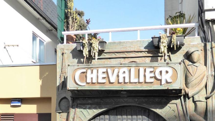 Tacones en la mano y 'eurochevas': lo que Chevalier dejó en la memoria de A Coruña