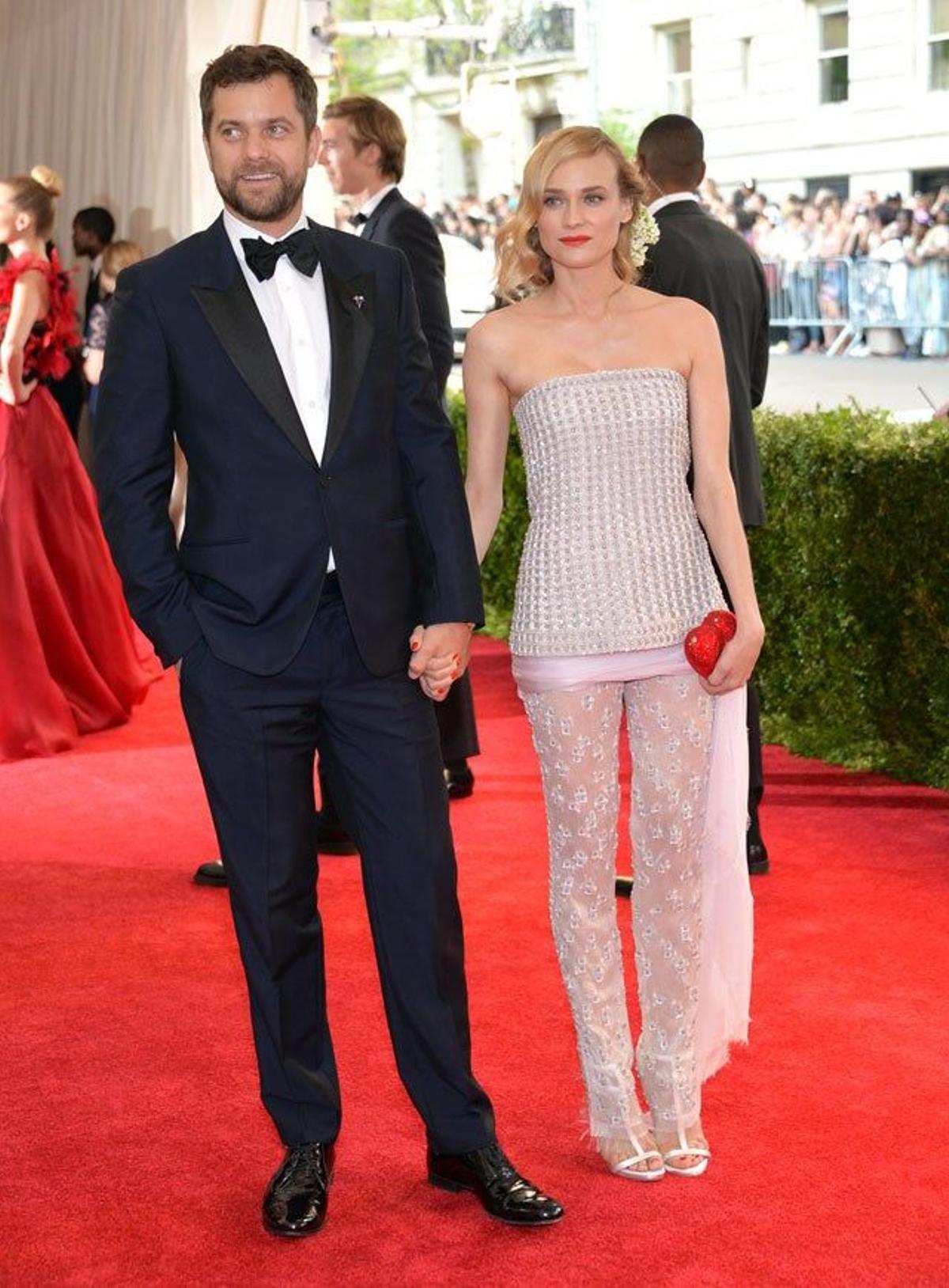 Joshua Jackson y Diane Kruger en la gala MET 2015