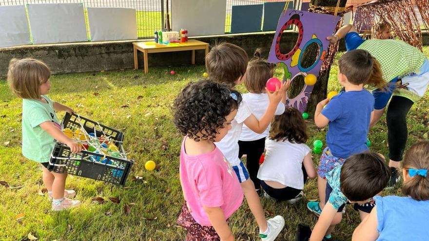 La desorbitada cifra de niños inscritos en la escuelinas de Gijón que se quedan sin plaza: estos son los centros con más lista