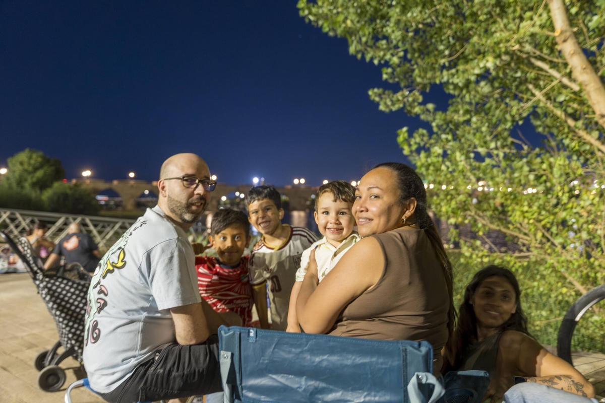 Las imágenes de los fuegos artificiales de Badajoz