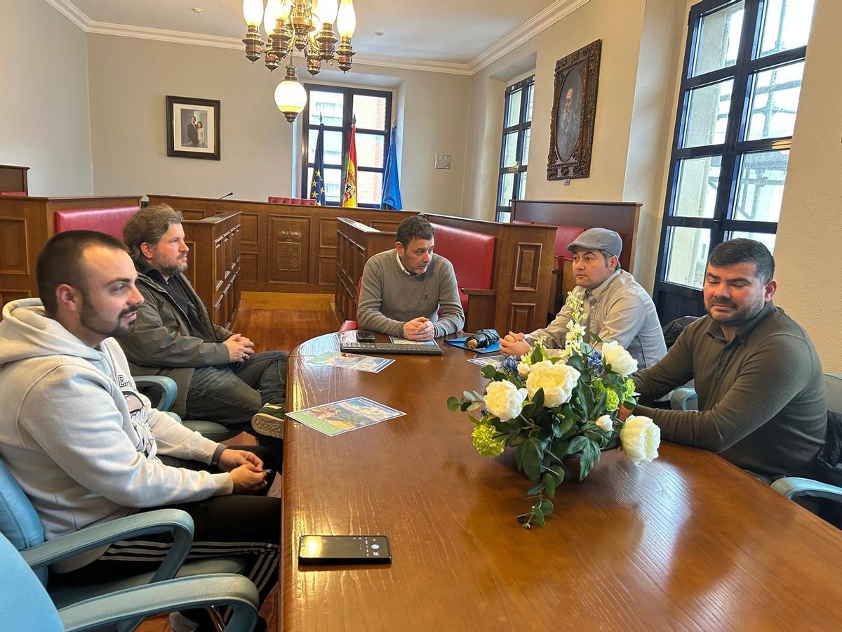 El encuentro celebrado en el Ayuntamiento.