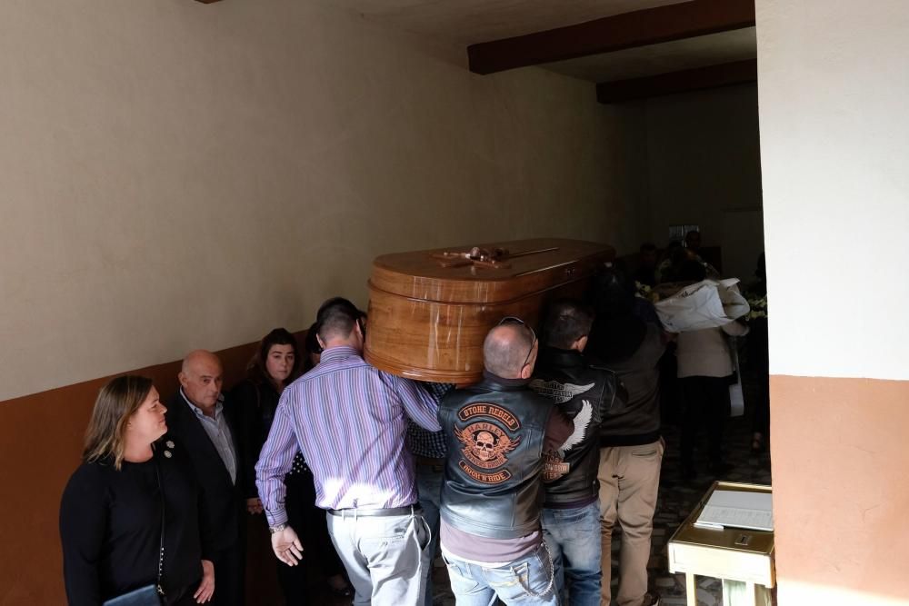 Funeral en Laviana del jefe de la Policía Local de Pravia, Ignacio Canella