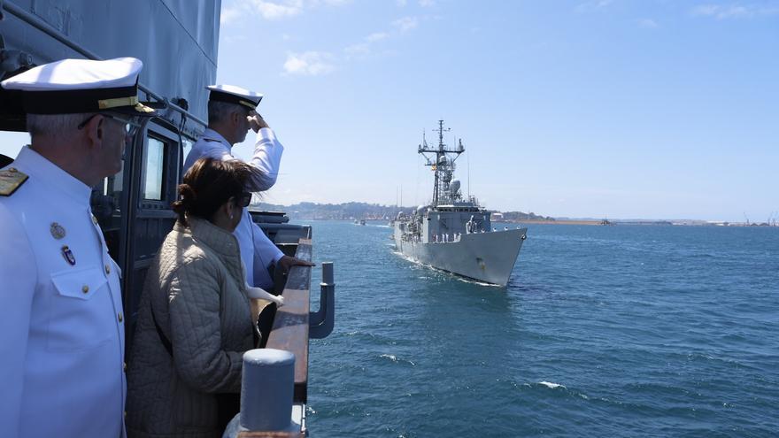 EN DIRECTO: El Rey Felipe VI pasa revista naval en Gijón con ocho buques de la Armada