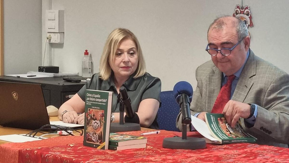 Fina Doménech presenta 'España y China: ¿Un futuro compartido?'-
