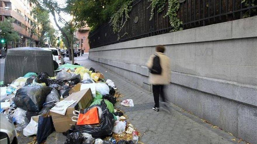 Madrid vive su noveno día de huelga de limpieza urbana