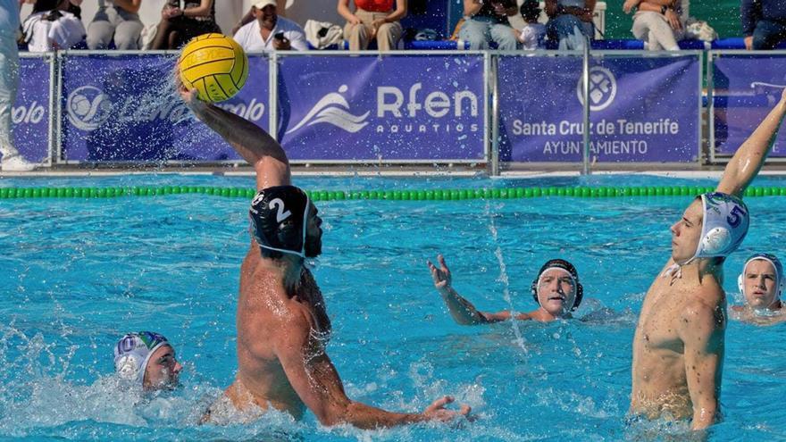 Doble éxito del Echeyde en la piscina Acidalio Lorenzo