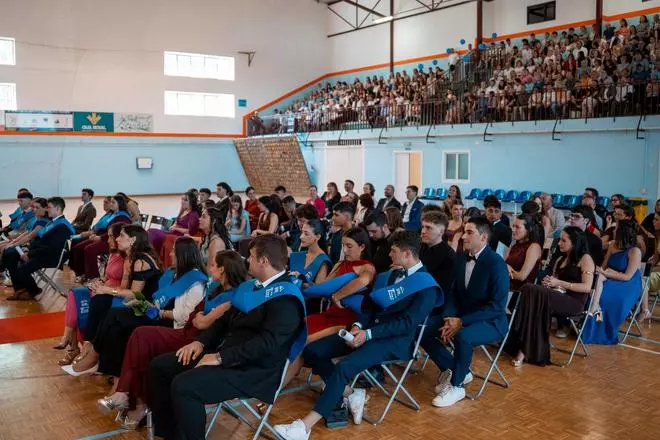 Así fue la graduación de 56 estudiantes del IES Concejo de Tineo