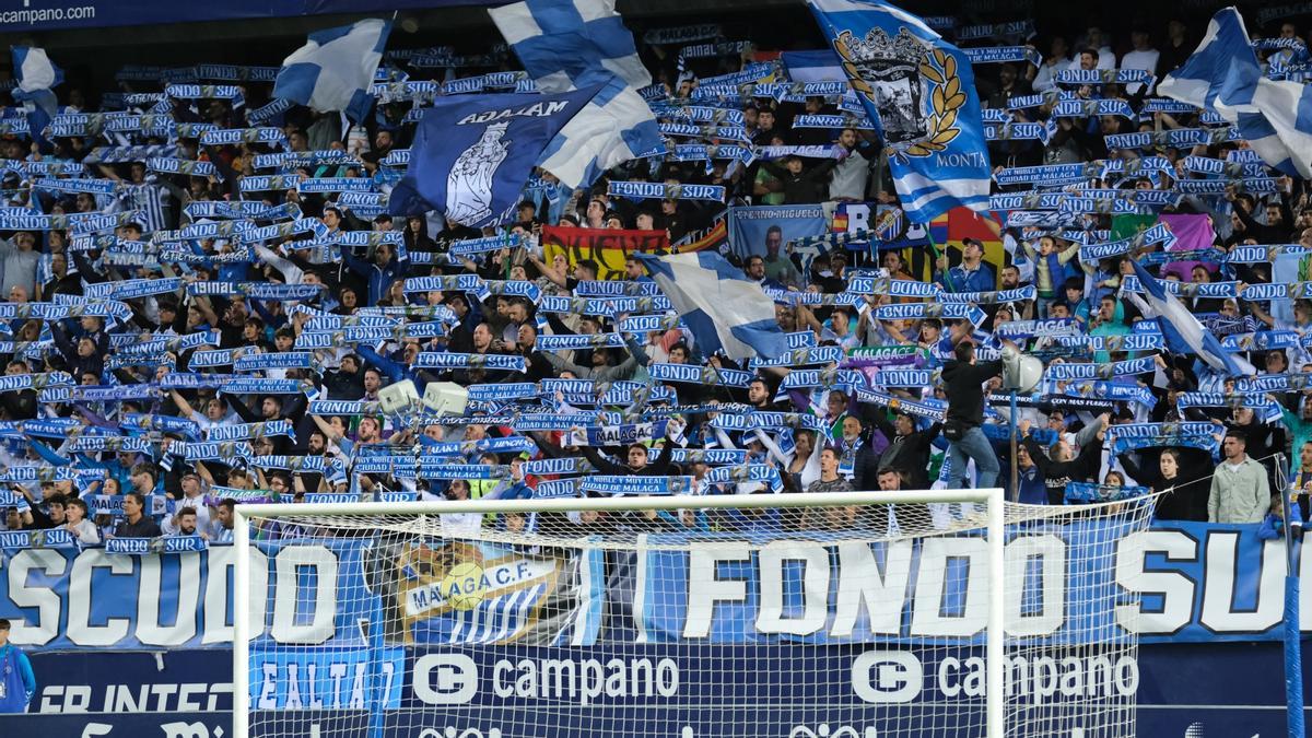 Imagen de la afición del Málaga CF en La Rosaleda.