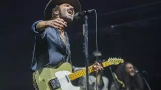 Leiva paladea su sintonía con Barcelona exhibiendo poder e himnos en el Palau Sant Jordi