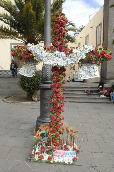 CONCURSO DE CRUCES DE MAYO