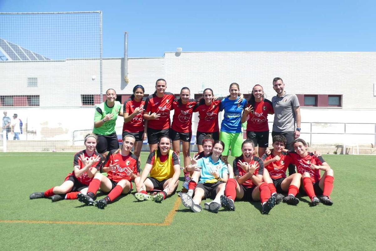 El CF Miramar celebra un nuevo triunfo en la Lliga Valenta