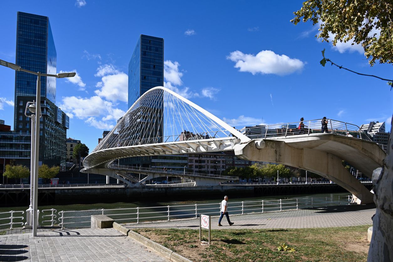 Bilbao es una ciudad donde modernidad y tradición se mezclan