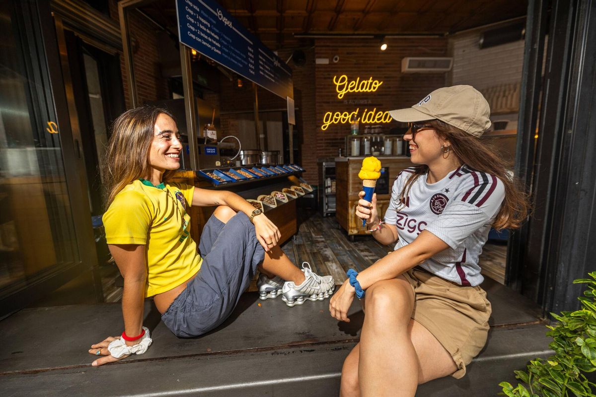 Las camisetas de fútbol se han convertido en un icono de moda y conquistan las calles