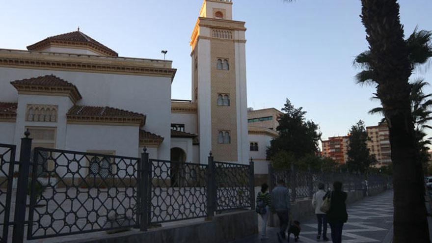 En la Mezquita de Málaga se vela a Younes.