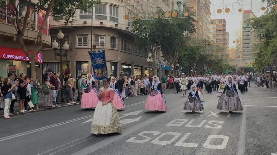 Así ha sido el desfile del Pregón en Alicante