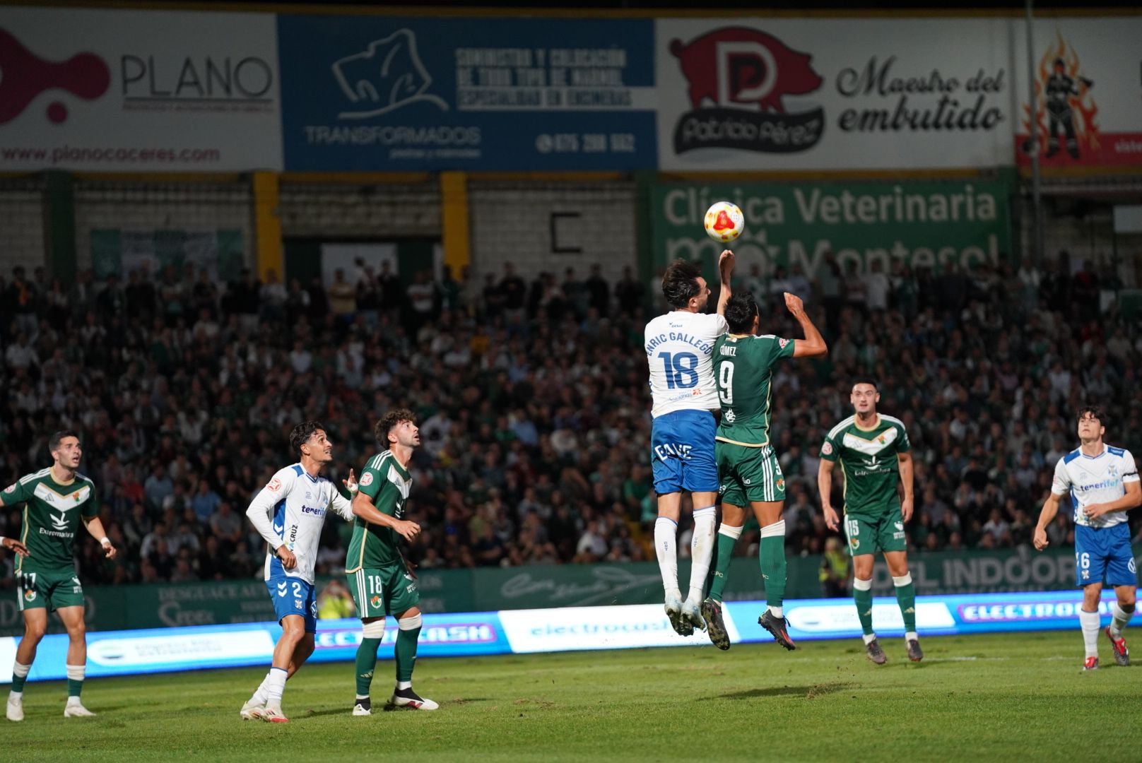 Las imágenes del Cacereño-Tenerife