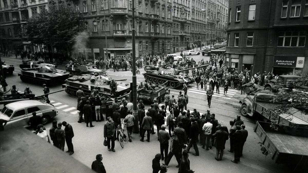 Tanques en las calles de Praga, en agosto de 1968.