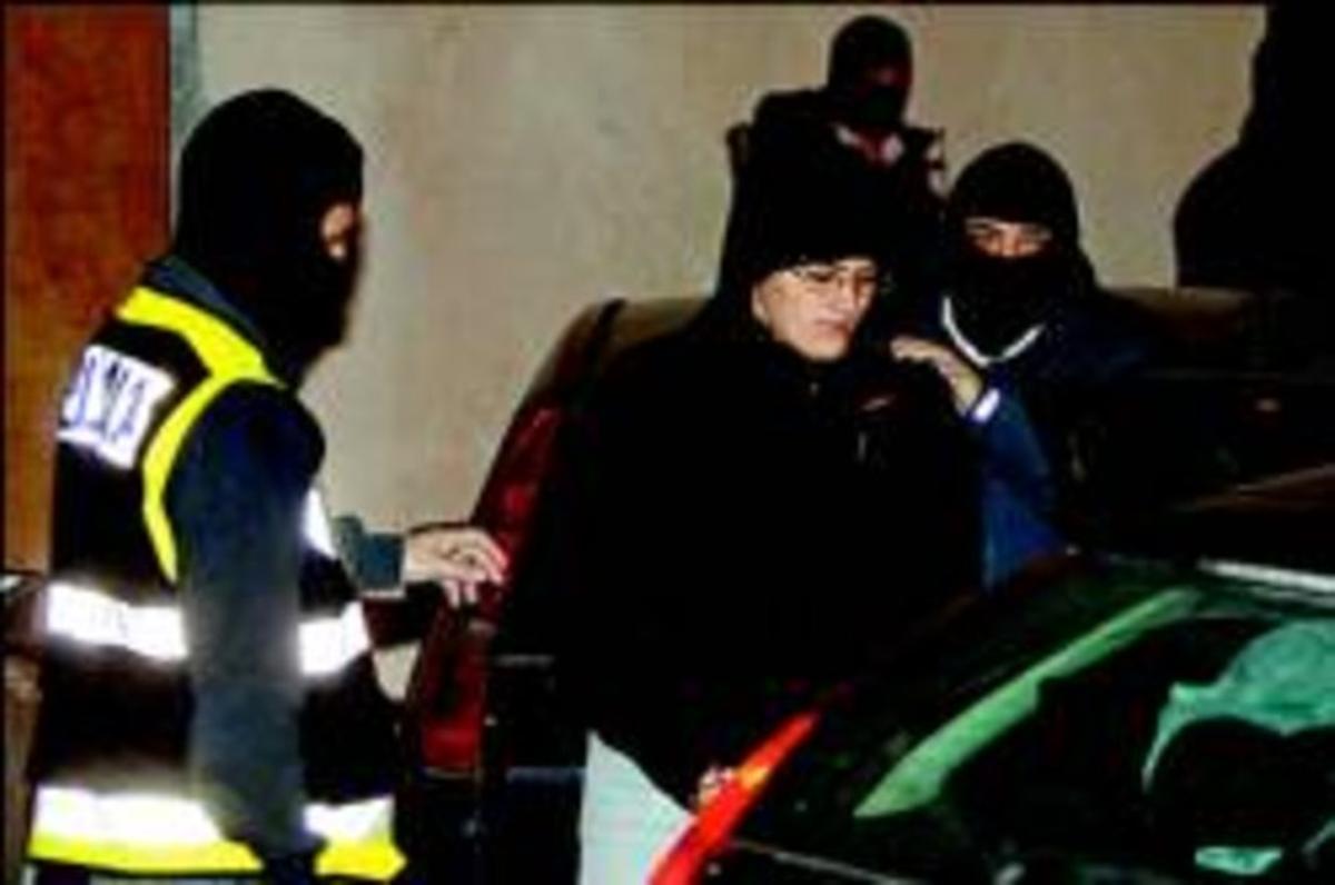 TRES NOUS DETINGUTS PER KALE BORROKA A NAVARRA_MEDIA_1