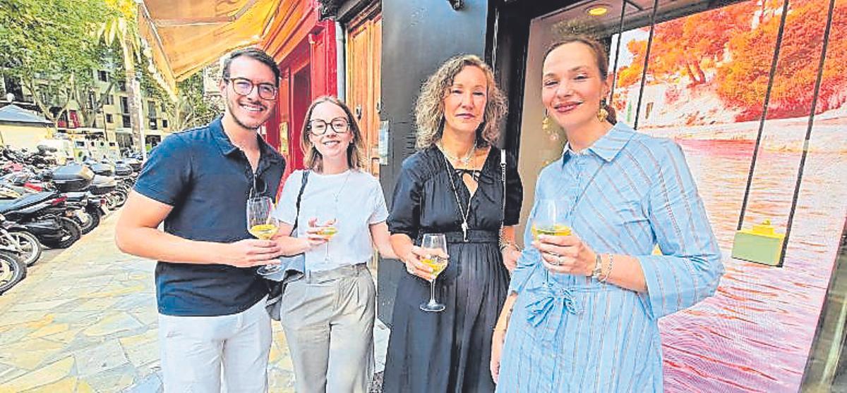 Jerónimo Sánchez, Laura Jane Henderson, Mari Carmen Gutiérrez y Marta Marczel.