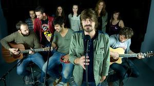 El grup Melocos interpreta la cançó ’Pensando en vos’ en acústic per a EL PERIÓDICO