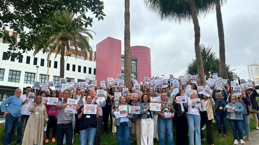 Los Auxiliares Administrativos del Servicio Canario de Salud exigen su reclasificación inmediata al Grupo C1