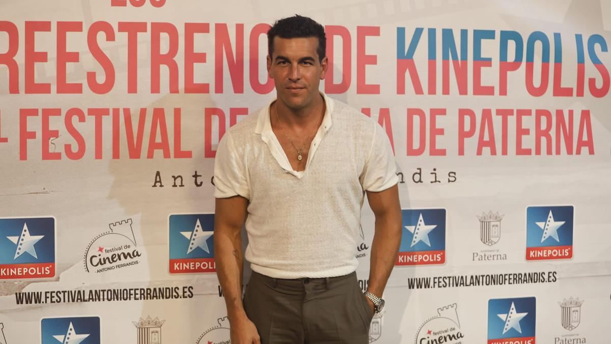 Mario Casas presenta en el Festival de Cine de Paterna 'Mi soledad tiene alas', película con la que debuta como director