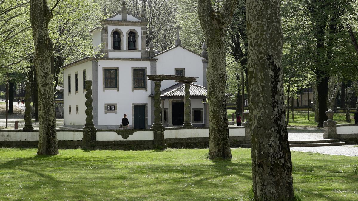 Iglesia y parque de São João da Ponte, Braga.