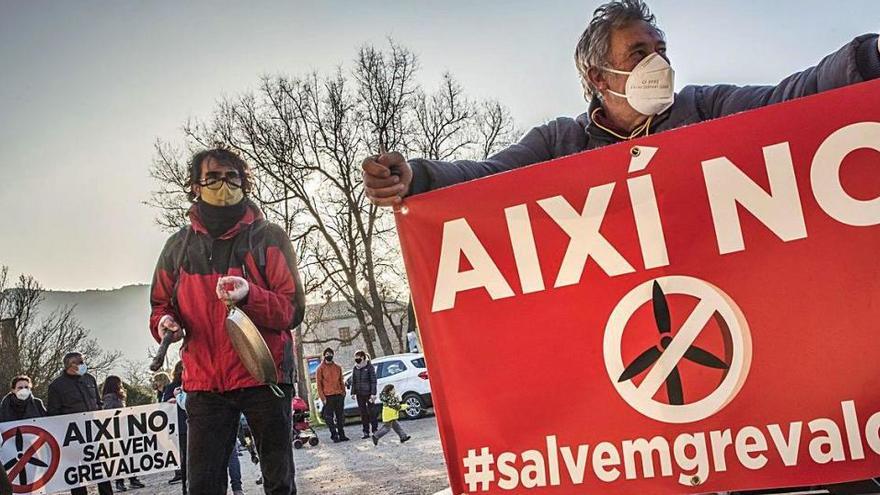 Concentració que es va fer el febrer a Aguilar de Segarra contra els projectes de parcs eòlics